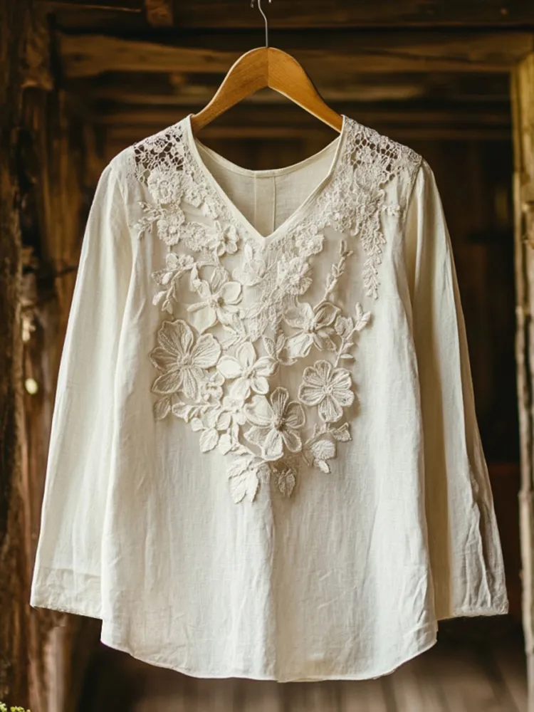 Women's Retro Floral Lace Embroidery Art V-neck Shirt