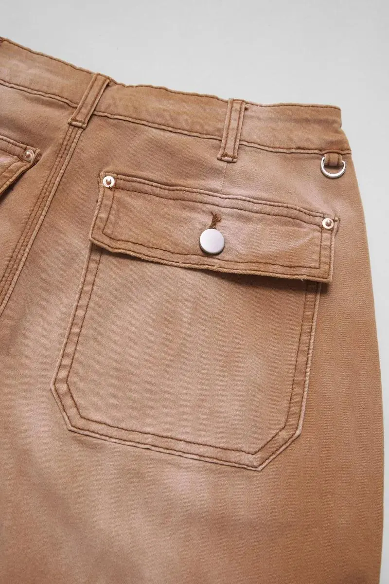 Flap Pocket Back Mid Waist Crop Pants Without Belt