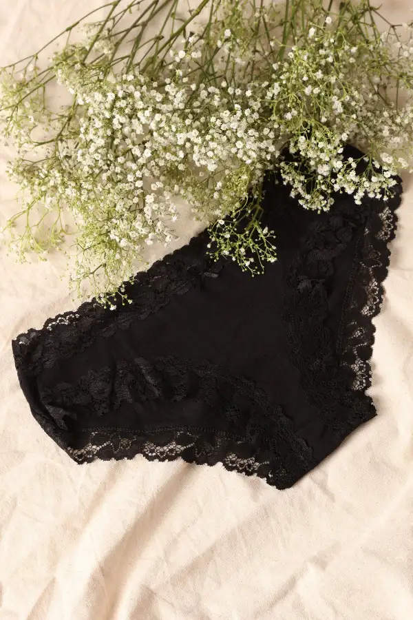Saturday Feeling Hipster Panty - Black