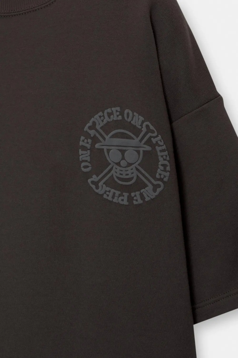 One Piece short sleeve sweatshirt