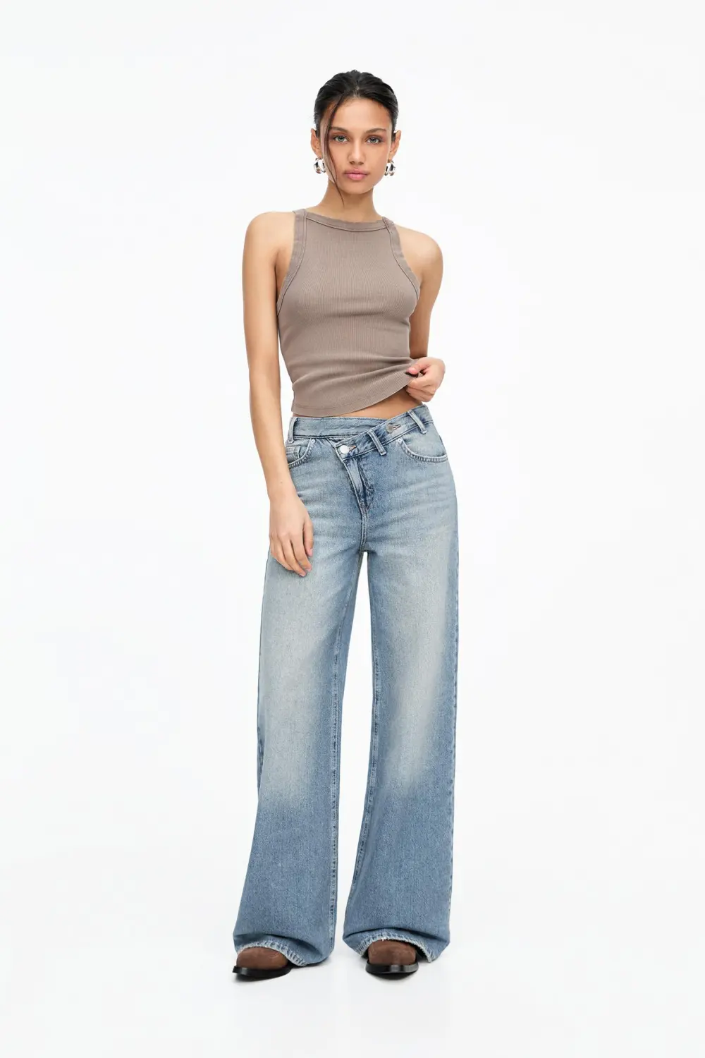 Jeans wide leg cintura cruzada