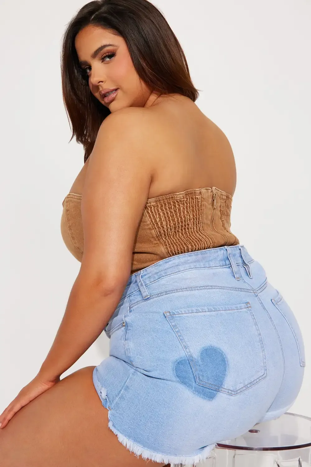 Love To See It Stretch Denim Shorts - Light Wash