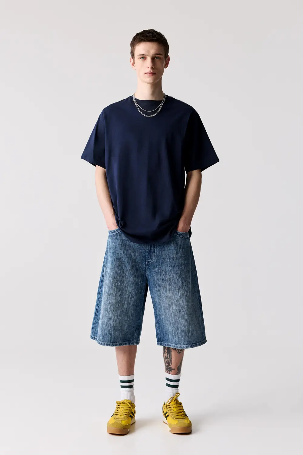 Basic short sleeve cotton T-shirt