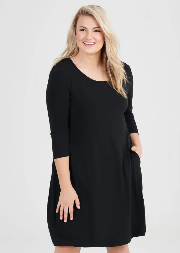 Luna Ultimate 3/4 Sleeve Dress