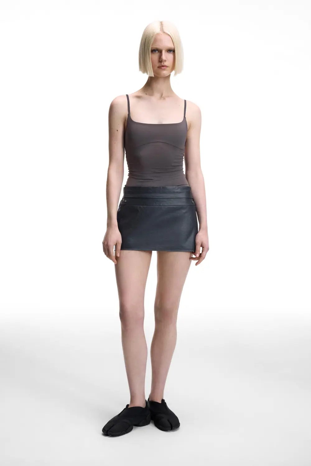 Johanna Parv open back top