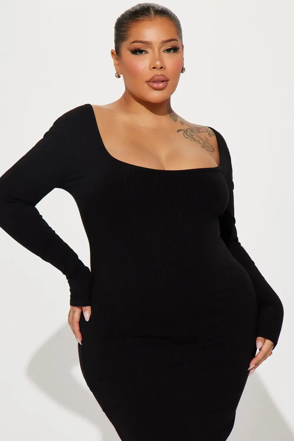 Selena Snatched Maxi Dress - Black