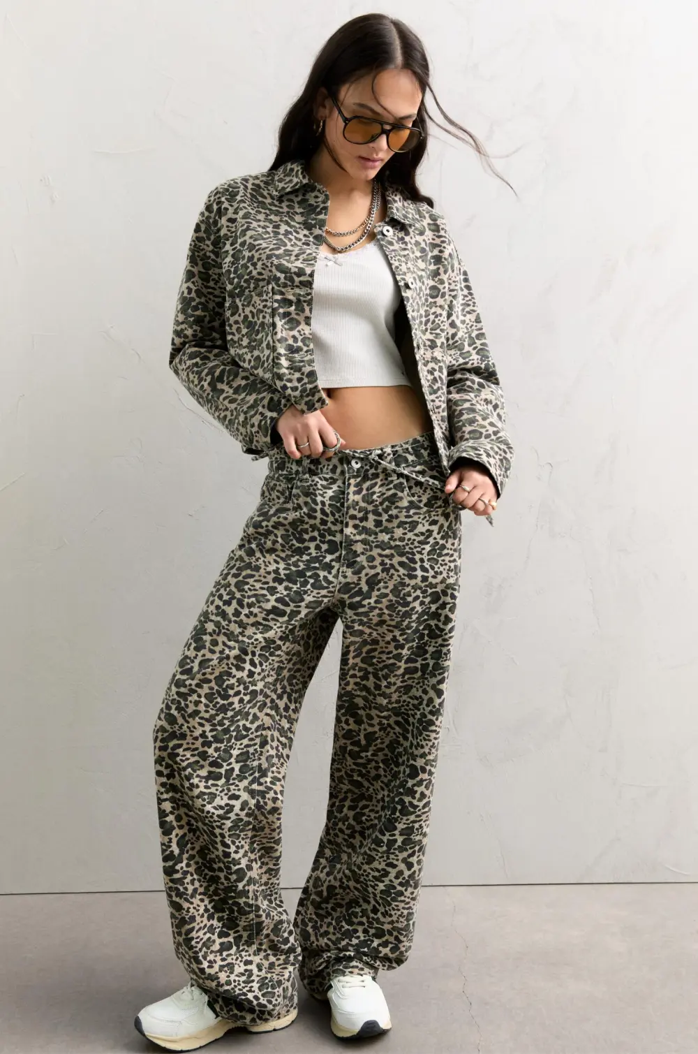 Jeans baggy leopardo cinturón