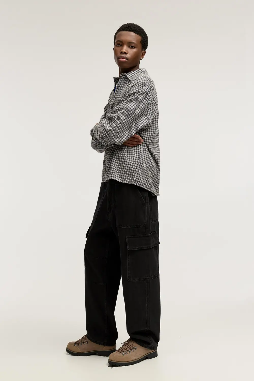 Straight-leg cargo jeans