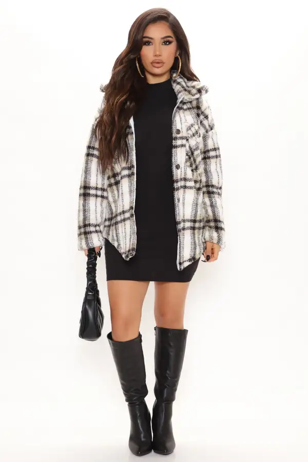 Feels Like Fall Sherpa Shacket - Black/combo