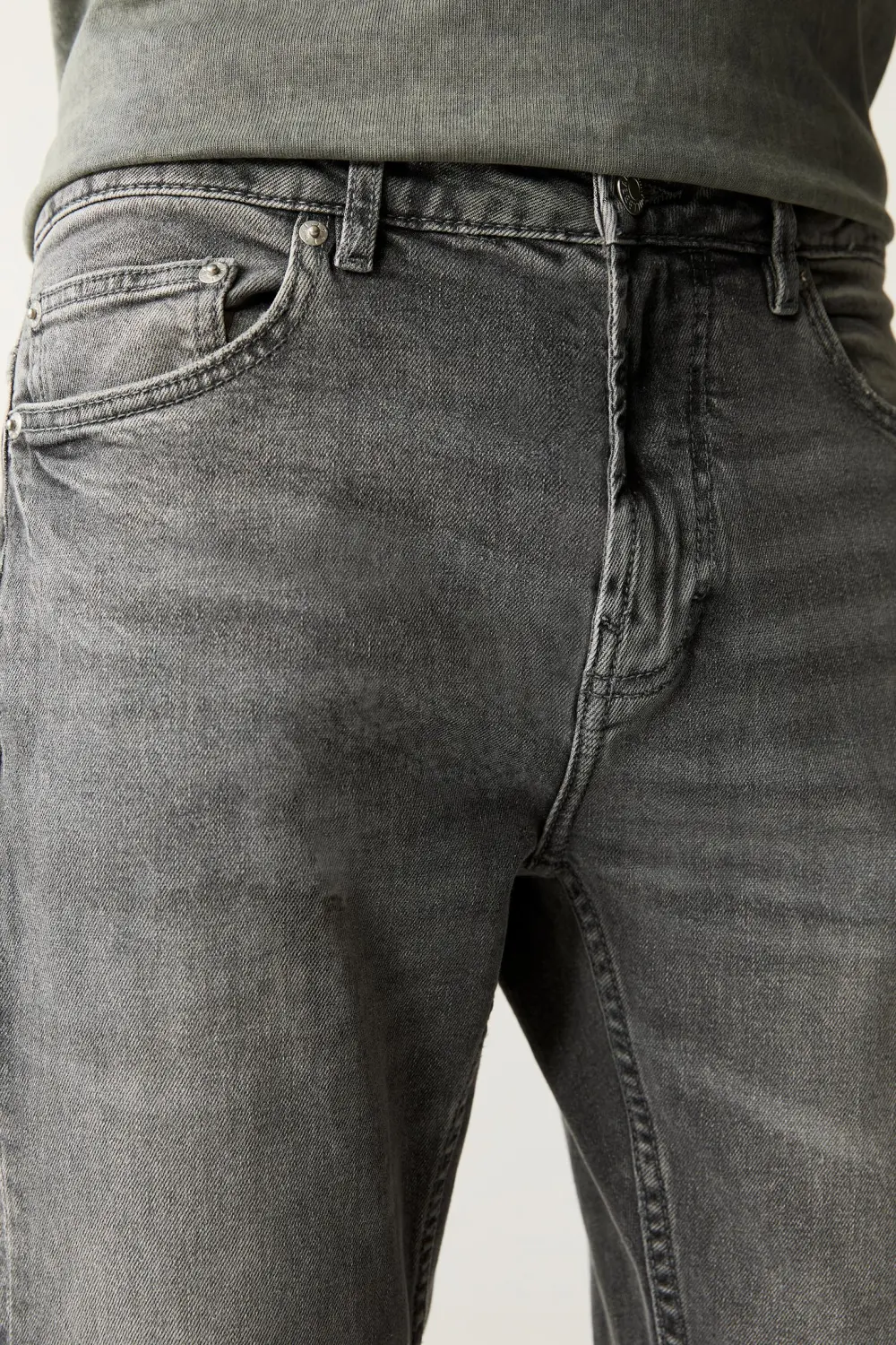 Slim fit jeans