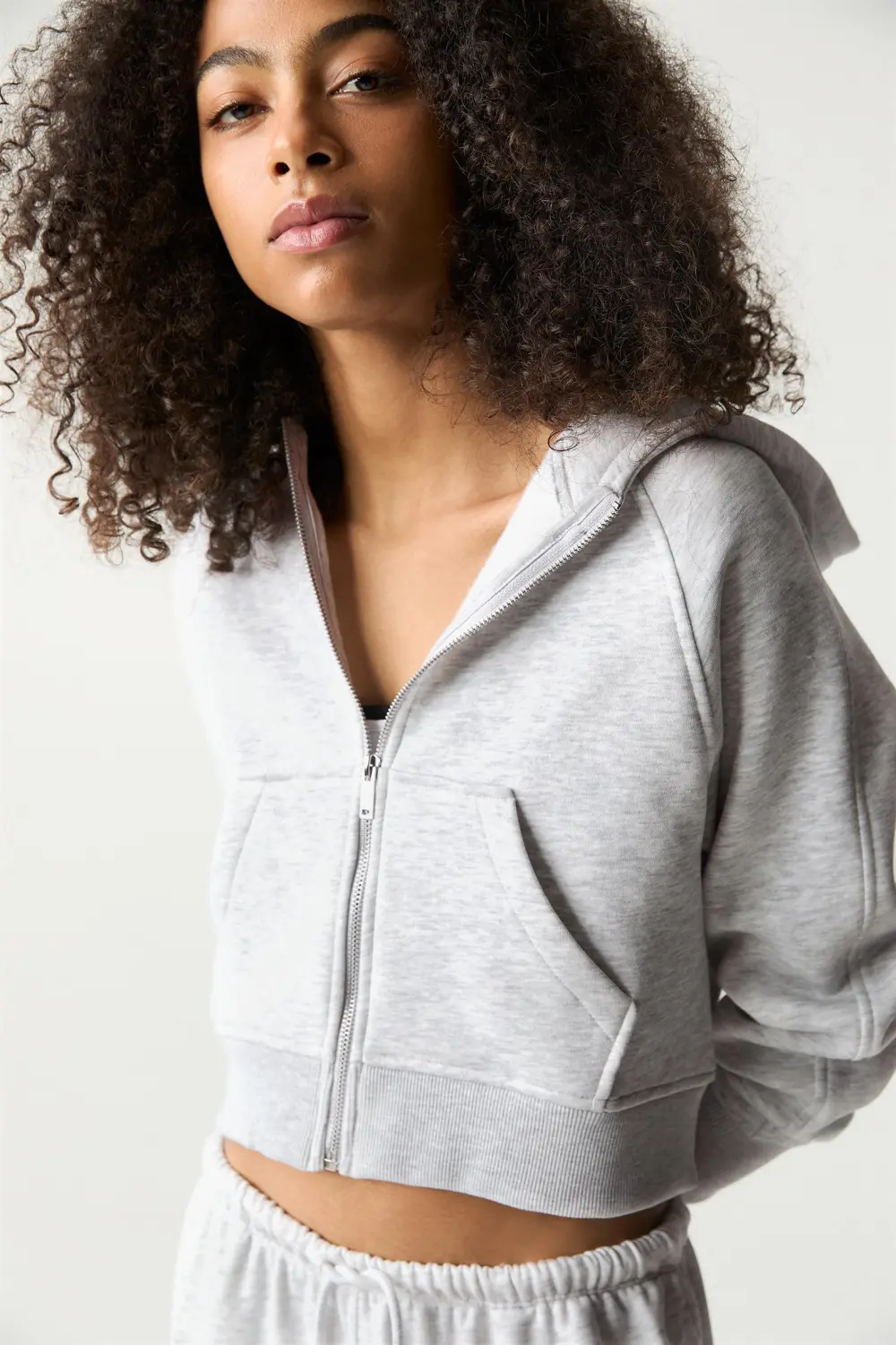 Sudadera capucha cremallera