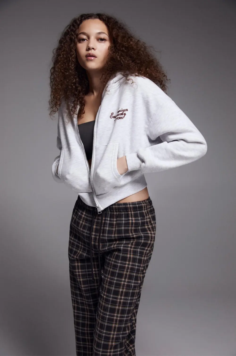 Sudadera cropped cremallera