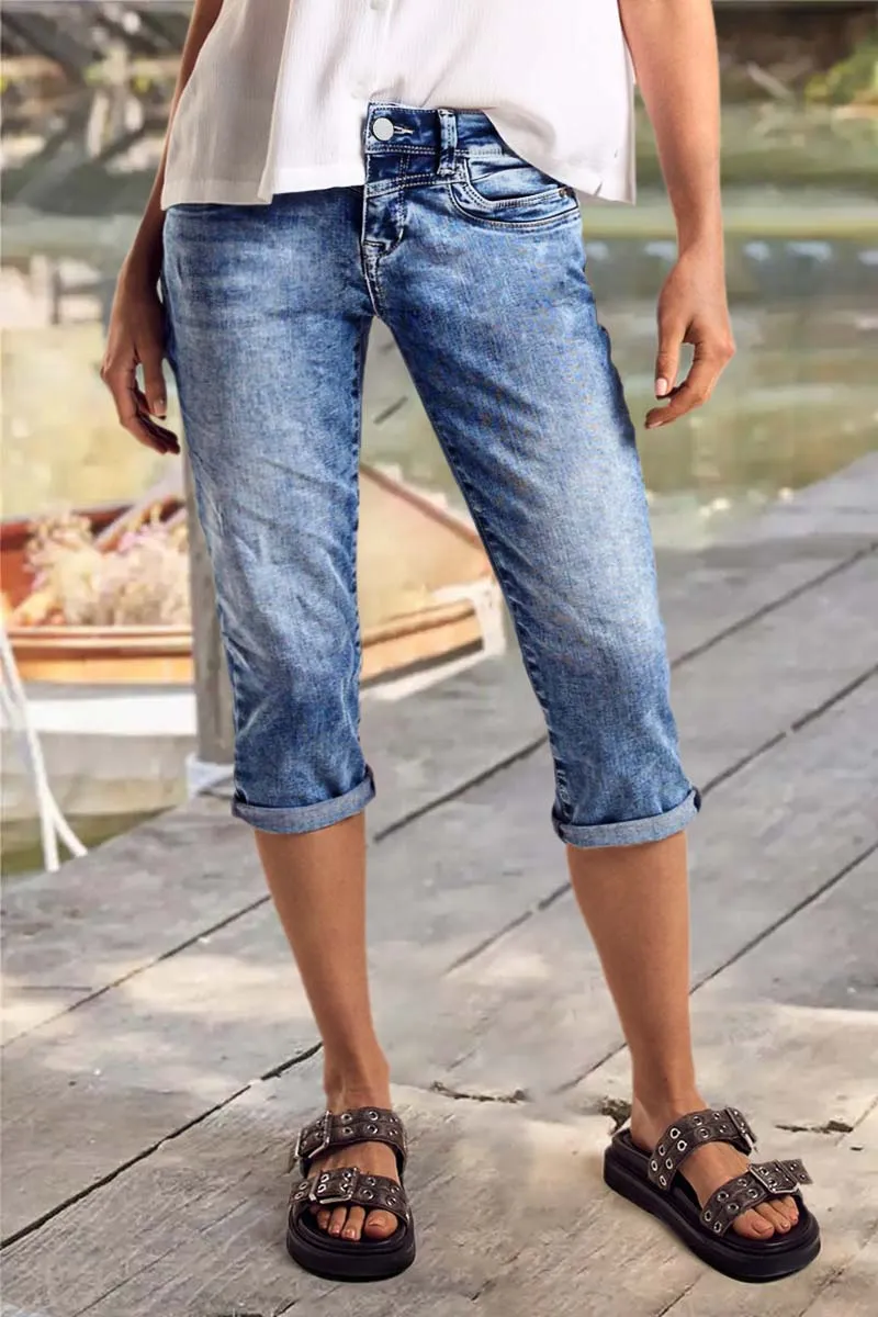 Wash Roll Hem High Rise Straight Leg Capri Jeans