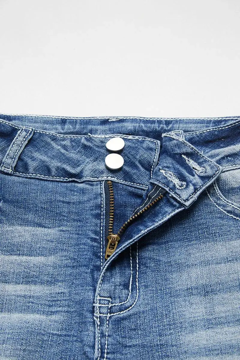 Embroidery Detail Raw Hem High Waist Denim Shorts