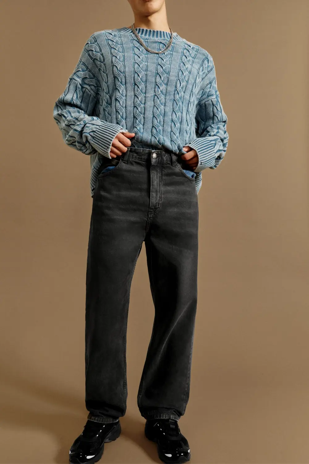 Baggy jeans with spray finish