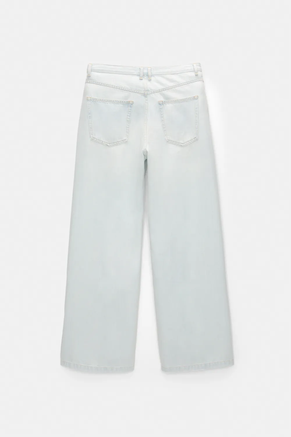 Jeans rectos tachas