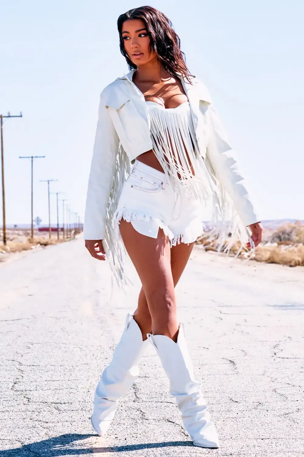 Winding Up Low Stretch Cut Off Denim Shorts - Ivory