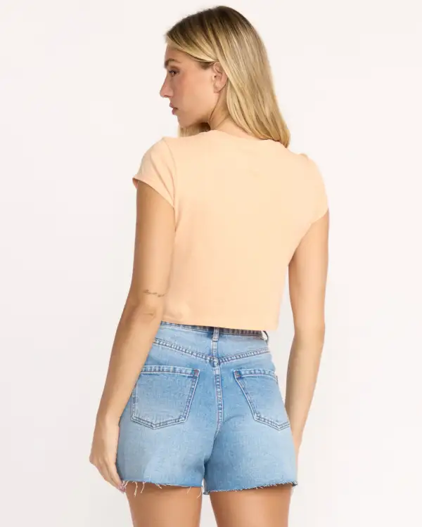 Vacay Awaits Tee - Sunstone