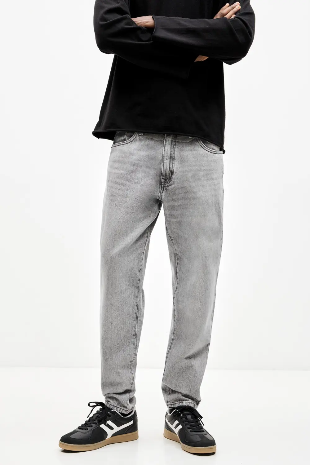 Standard jeans