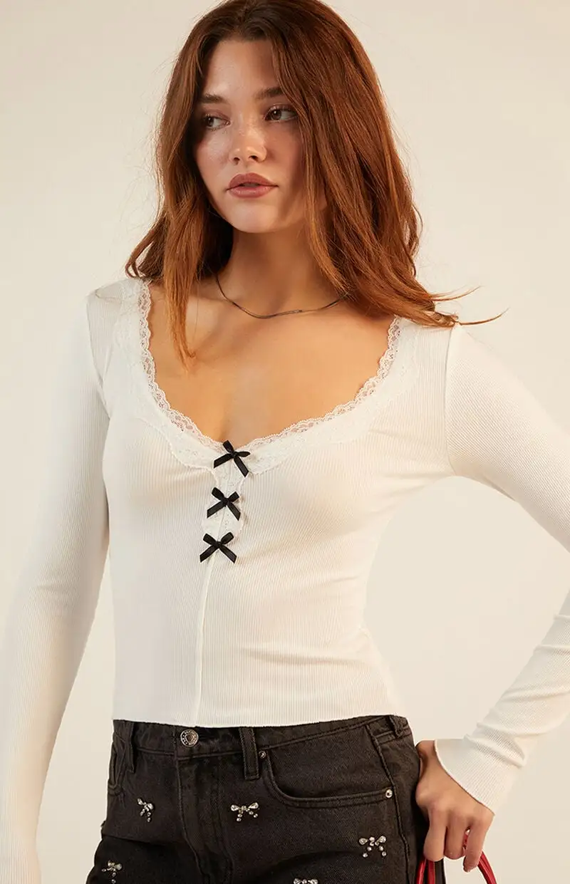 Est. PAC 1980 V-Neck Lace Bow Front Long Sleeve Top