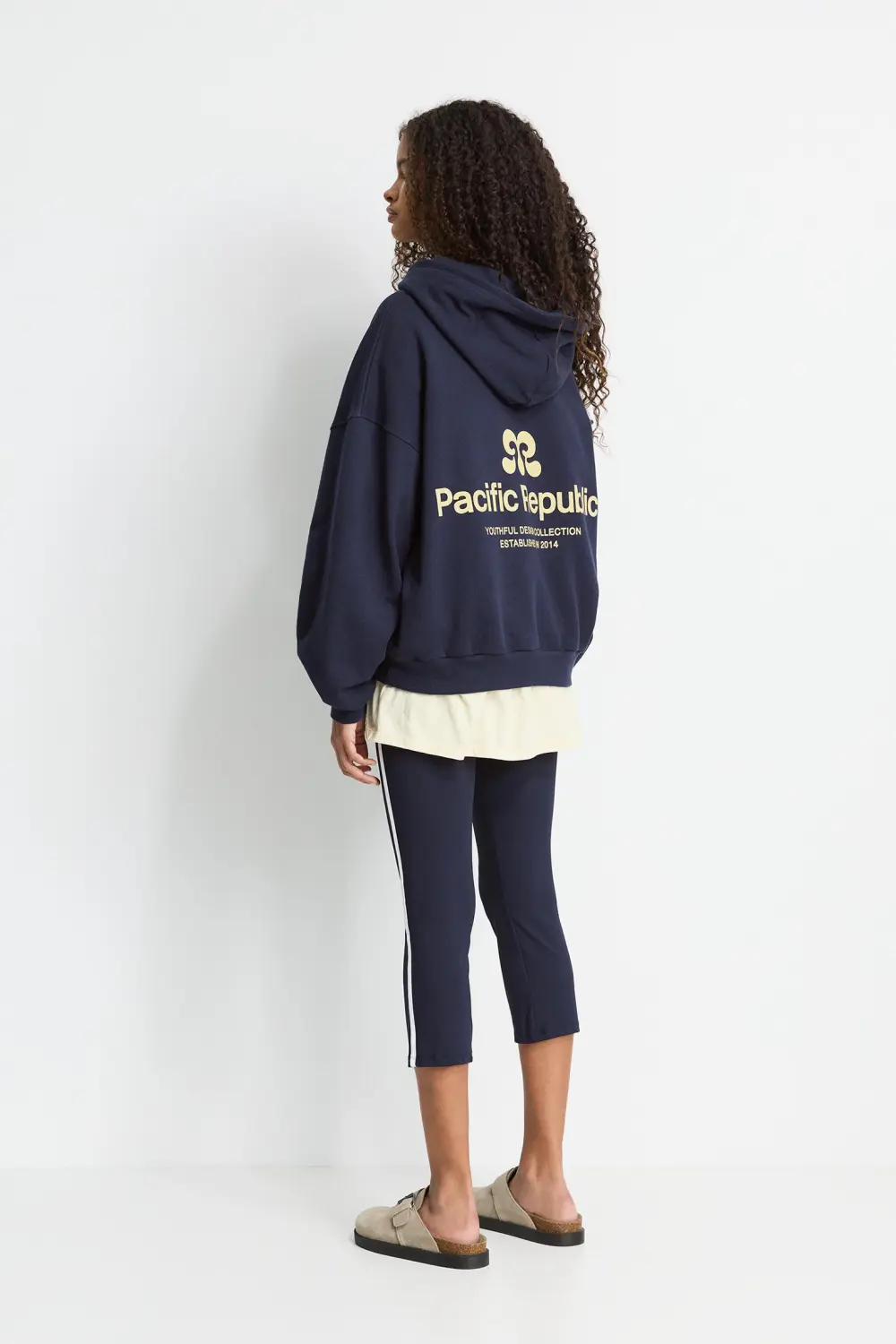 Sudadera boxy Pacific Republic