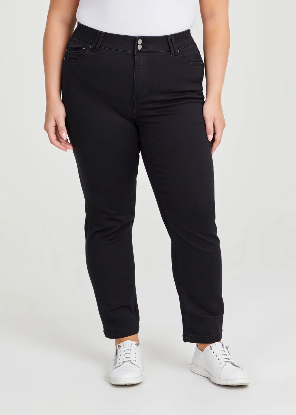 The Petite Luxe Looker Jean