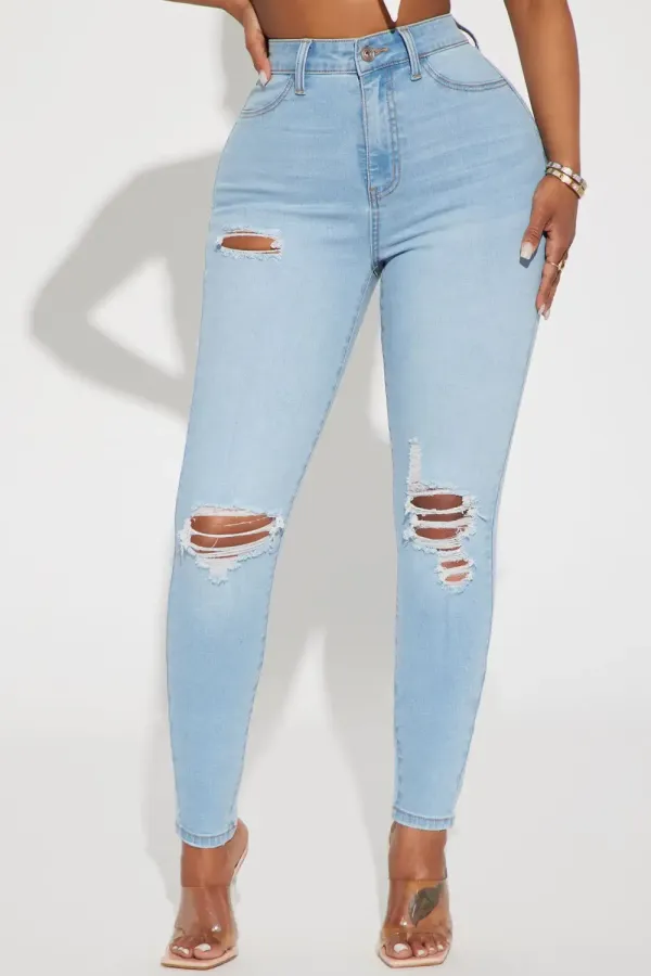 Booty Lifter Curvy Stretch Skinny Jean - Light Wash