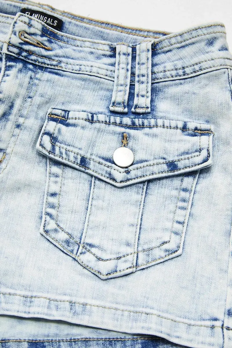 Wash Flap Pocket Front Low Waist Denim Shorts