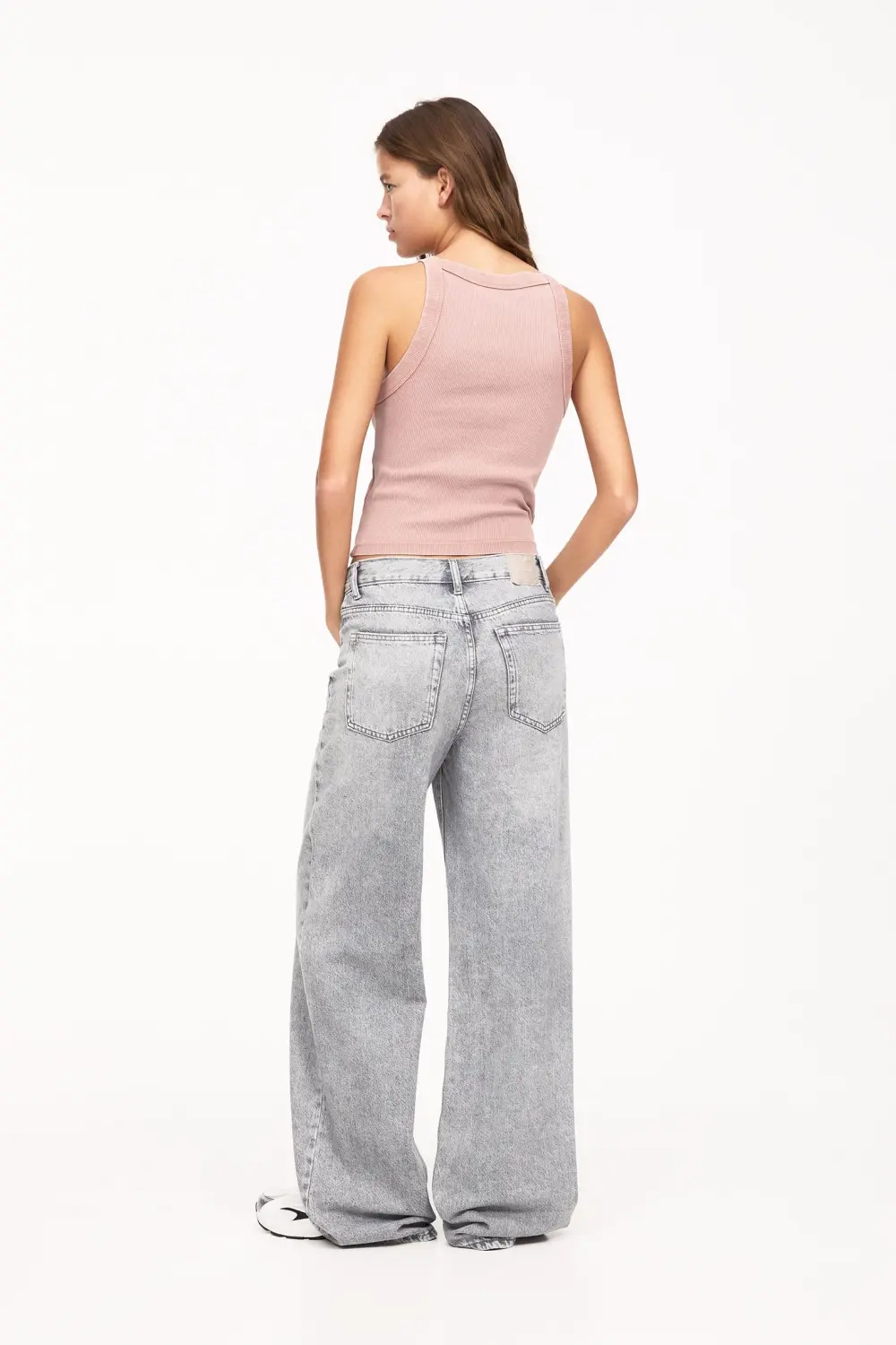 Halter neck tank top with trims