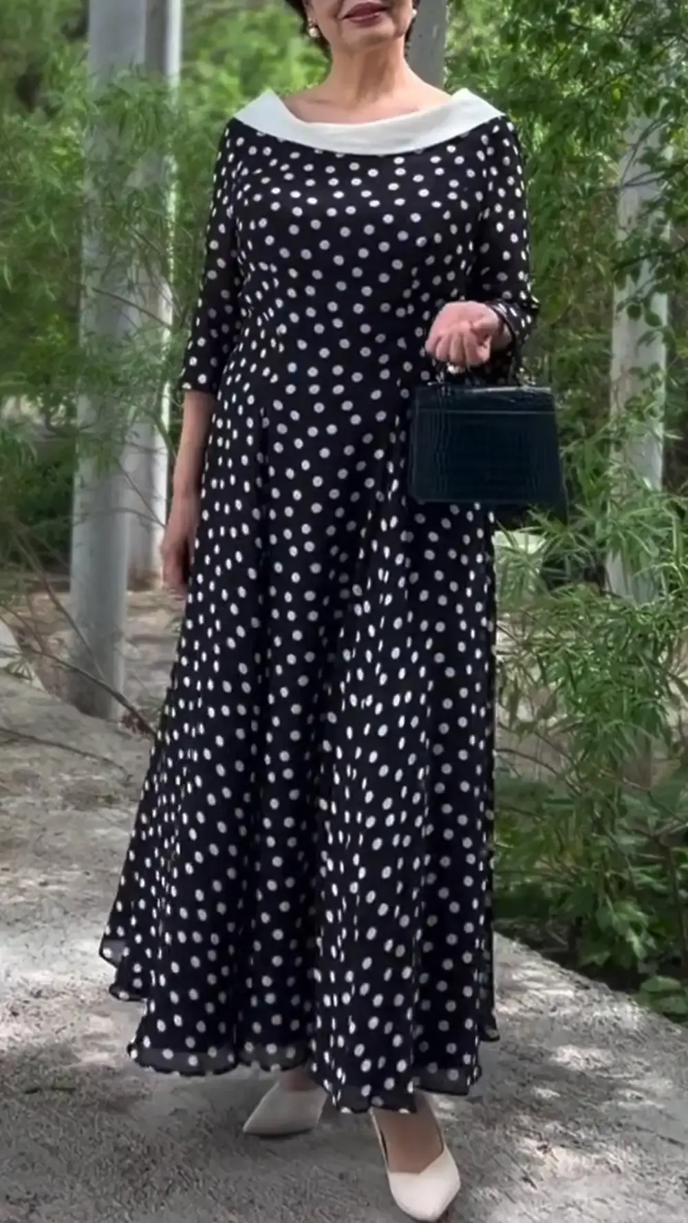 Women's Round Neck Polka Dot Mid-length Sleeve Elegant Dress