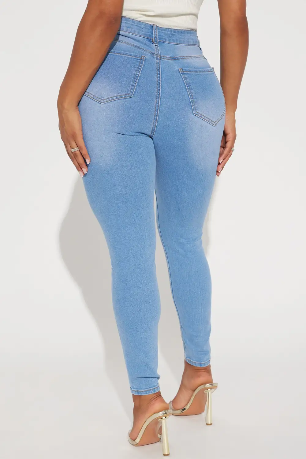 Vibe Check Curvy Stretch Skinny Jeans - Light Wash