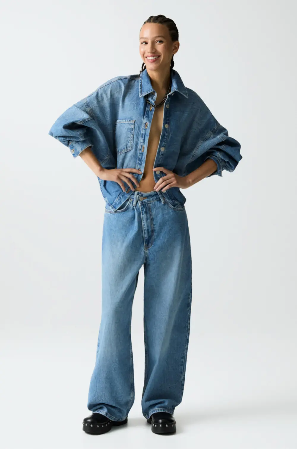 Jeans wide leg tiro alto