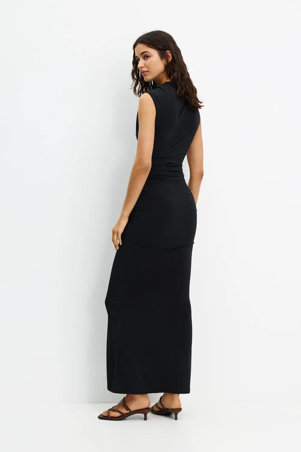 Vestido midi manga sisa frunces
