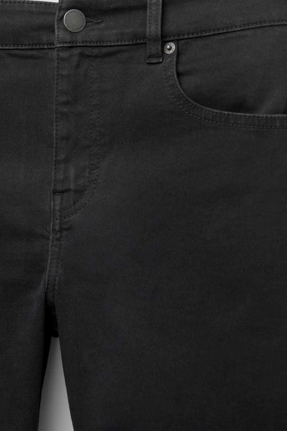 Jeans skinny tiro medio
