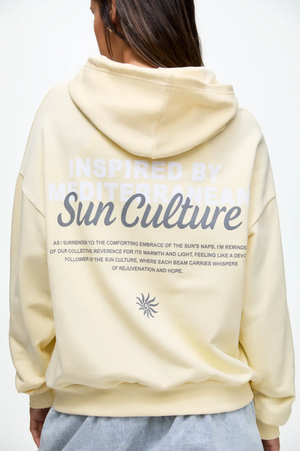 Sudadera capucha bordado sol