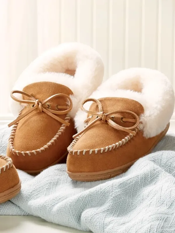 Women's Sheepskin Moccasins