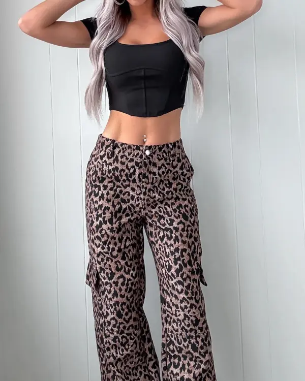 Edge Crop Top - Black