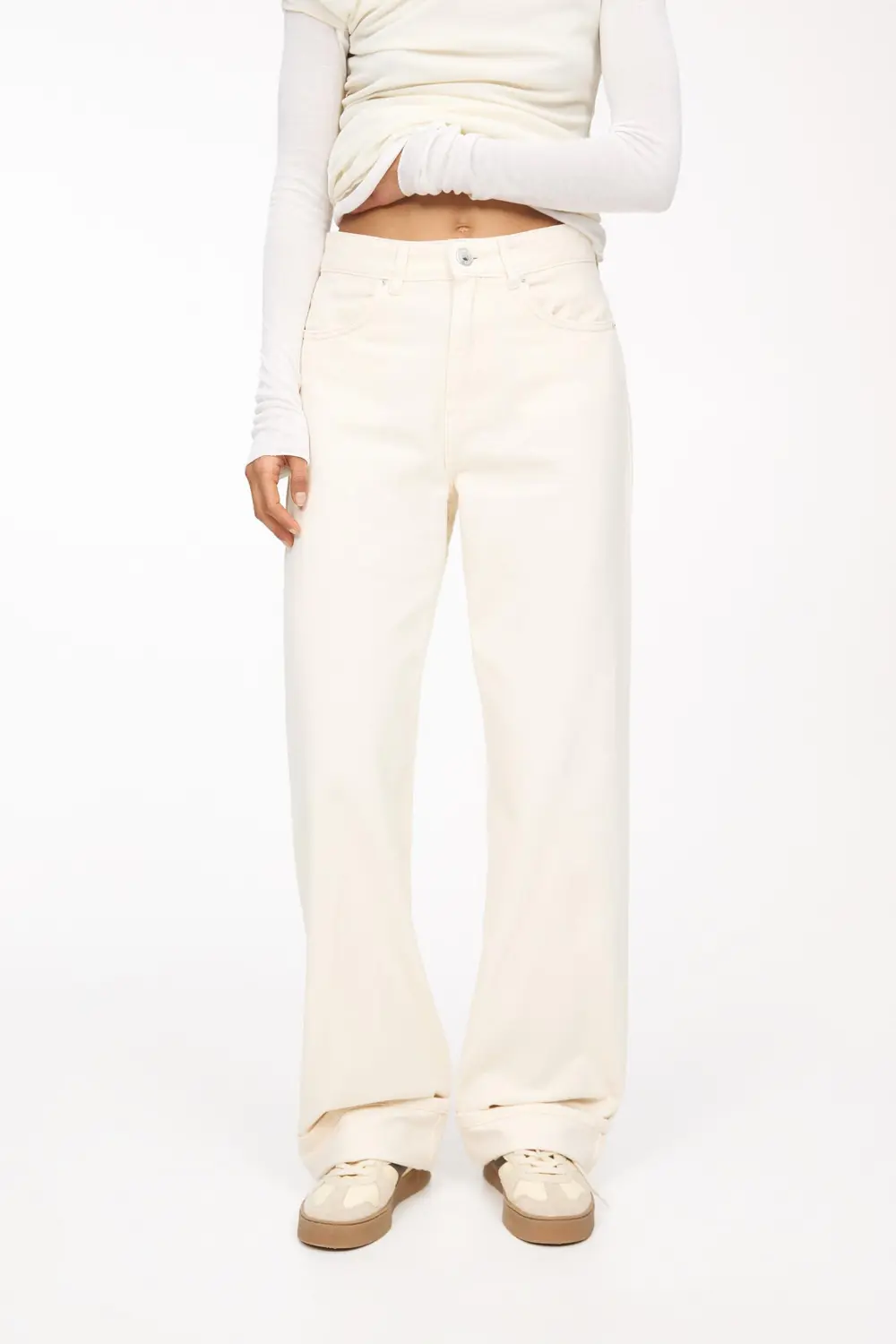 Jeans baggy rectos vuelta bajo