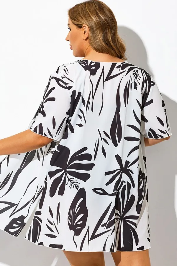 Loose Graphic Print Short Sleeve Cover Up