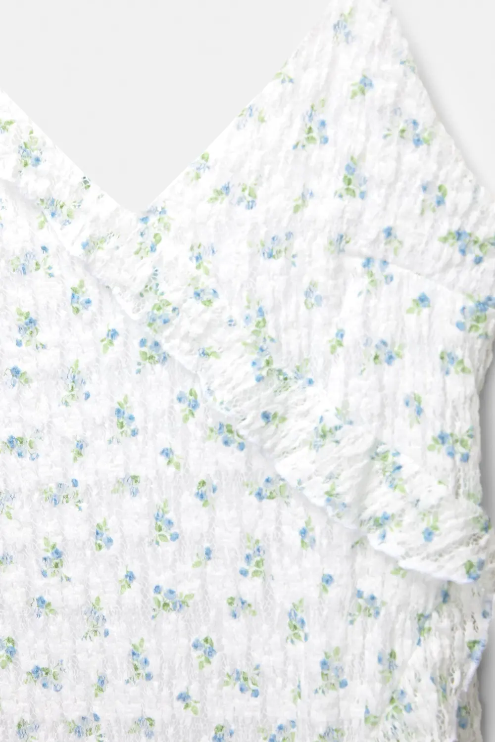 Vestido corto flores encaje
