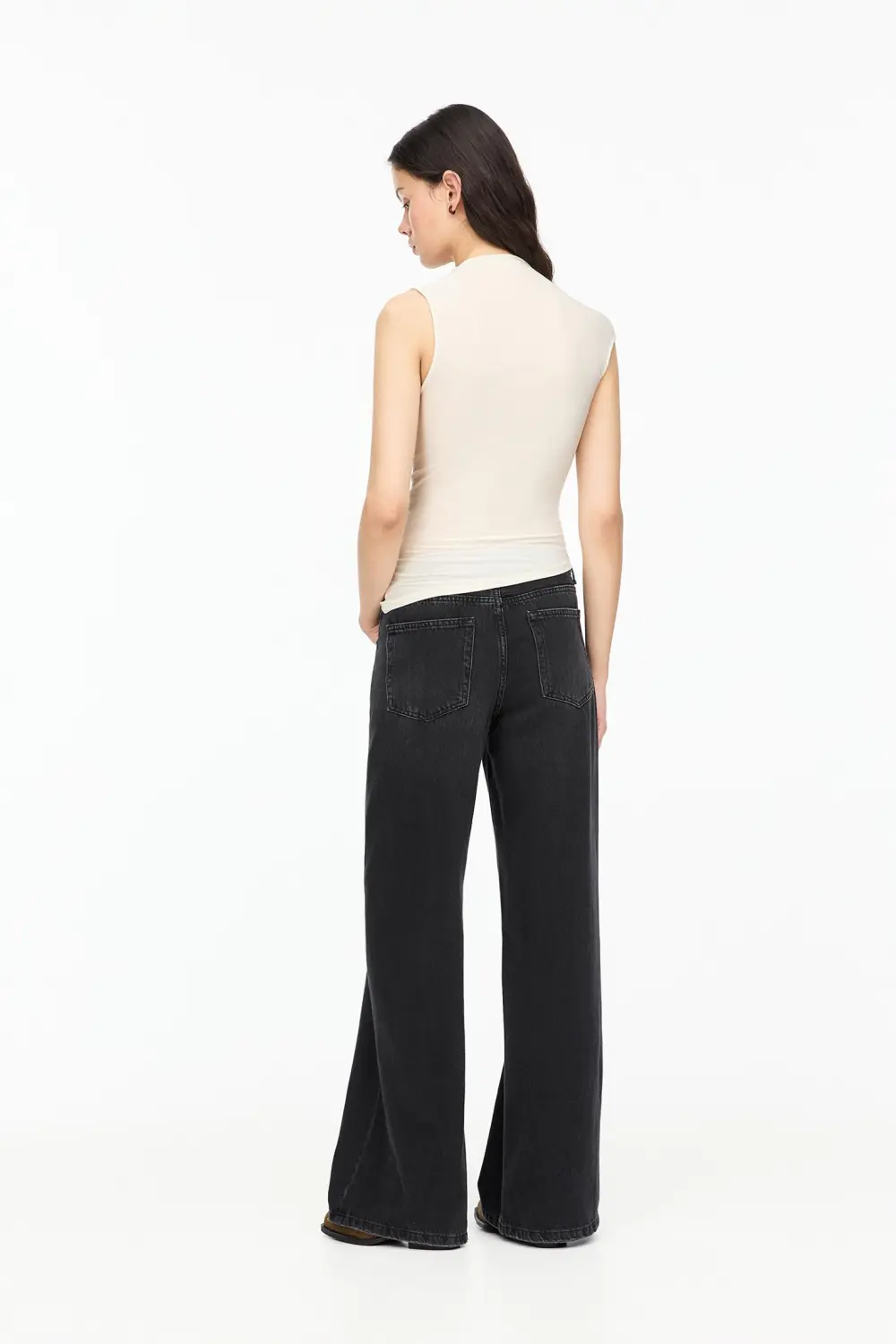 Asymmetric gathered T-shirt