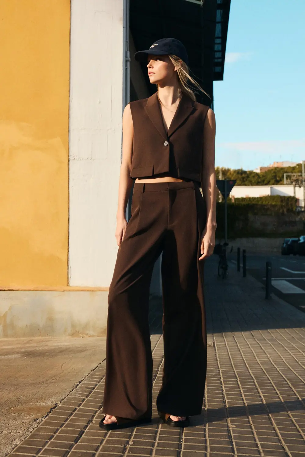 Cropped suit vest