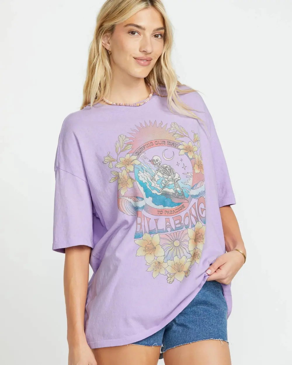 Goes Around Here Tee - Peaceful Lilac