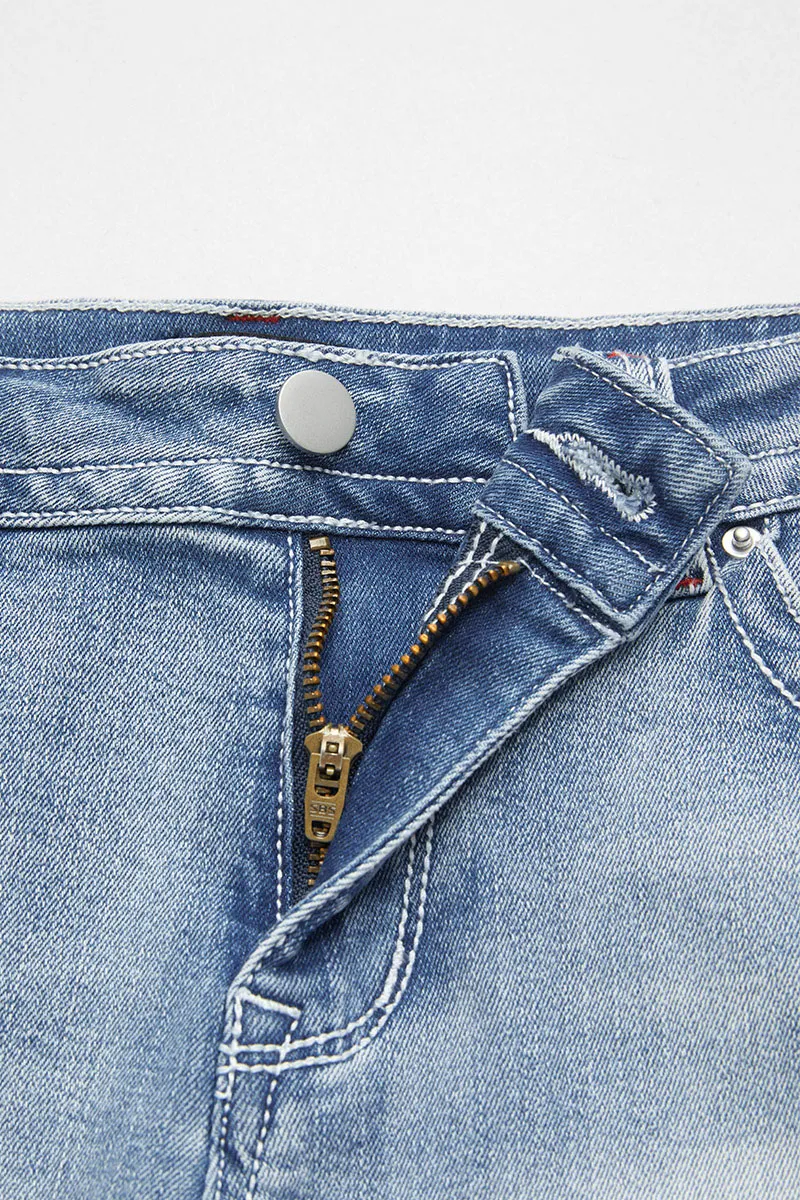 Ripped Embroidery Detail Raw Hem Mid Waist Denim Shorts