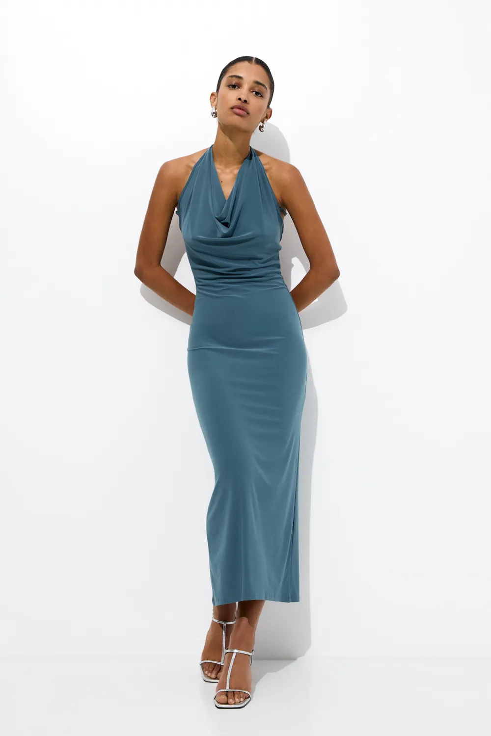 Vestido largo drapeado espalda descubierta