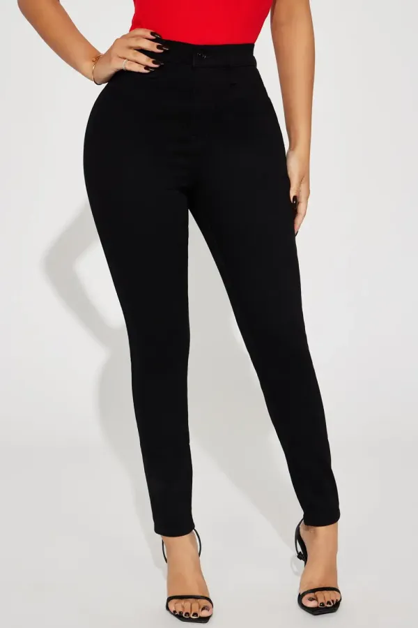 Petite Emma Super Stretch High Rise Skinny Jean - Black