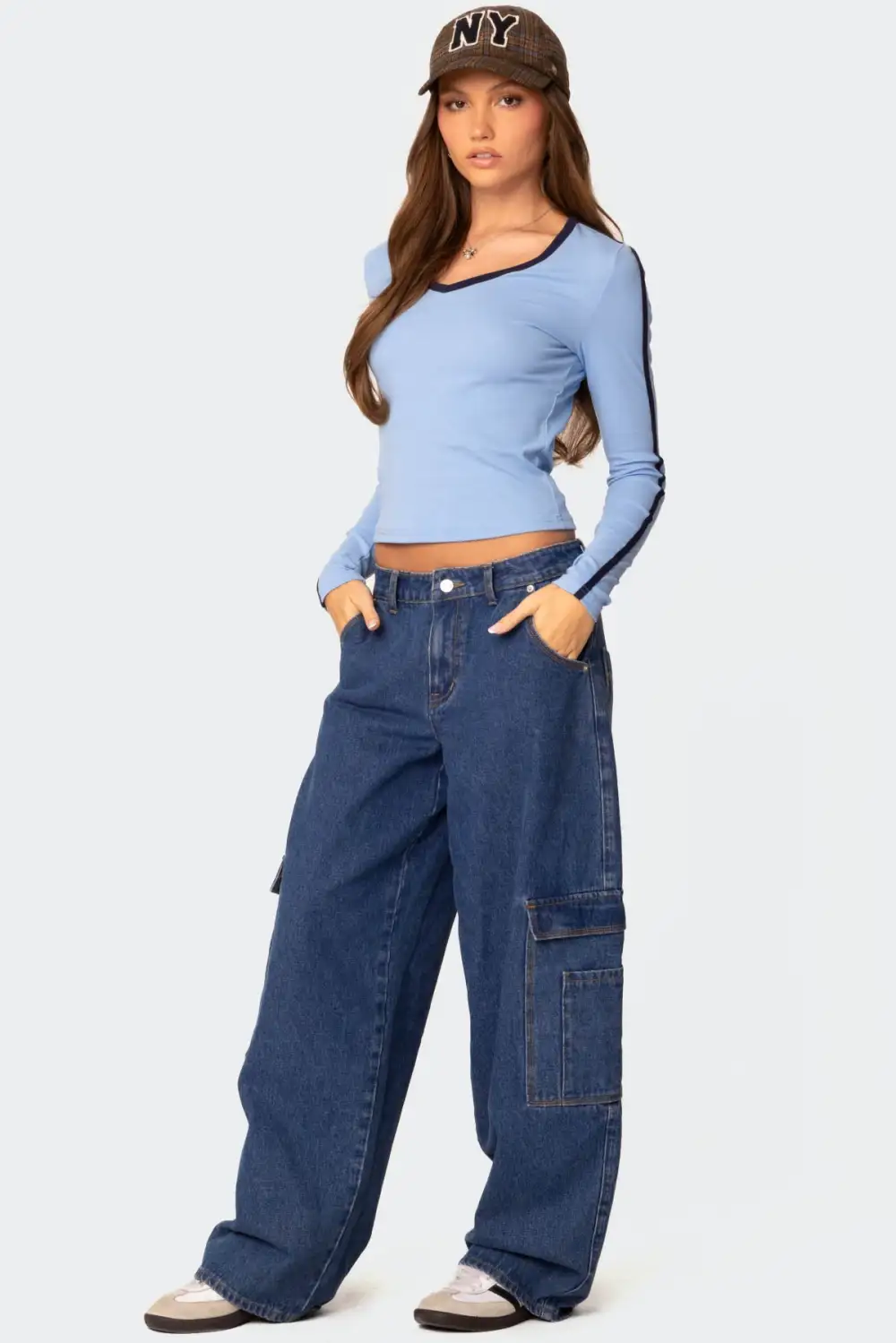 Contrast V Neck Long Sleeve T Shirt