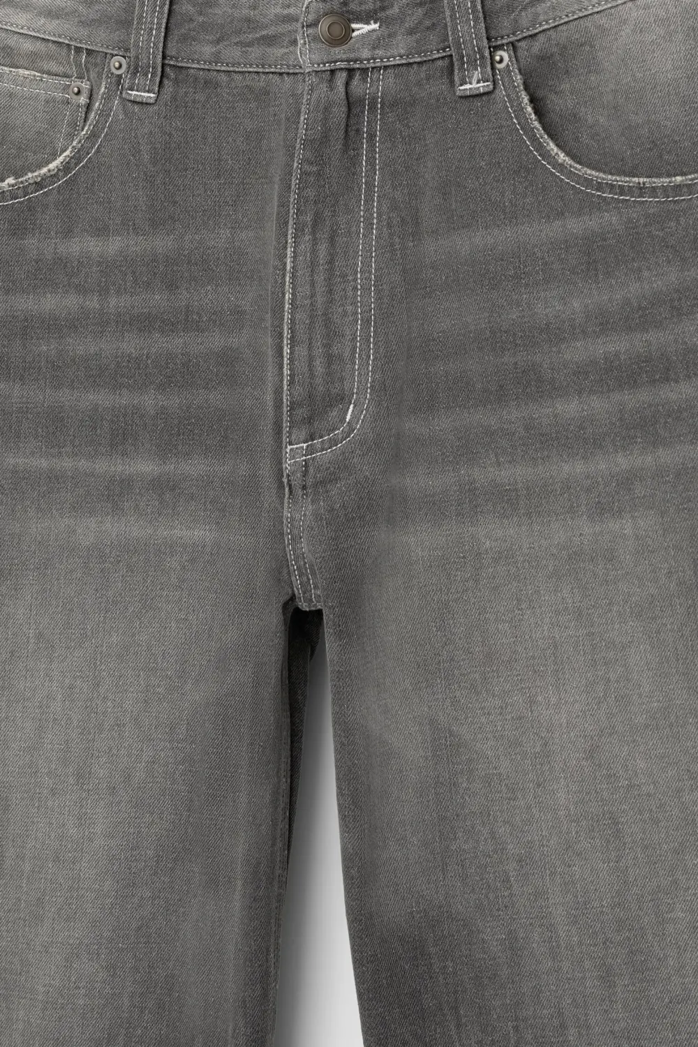 Wide-leg jeans
