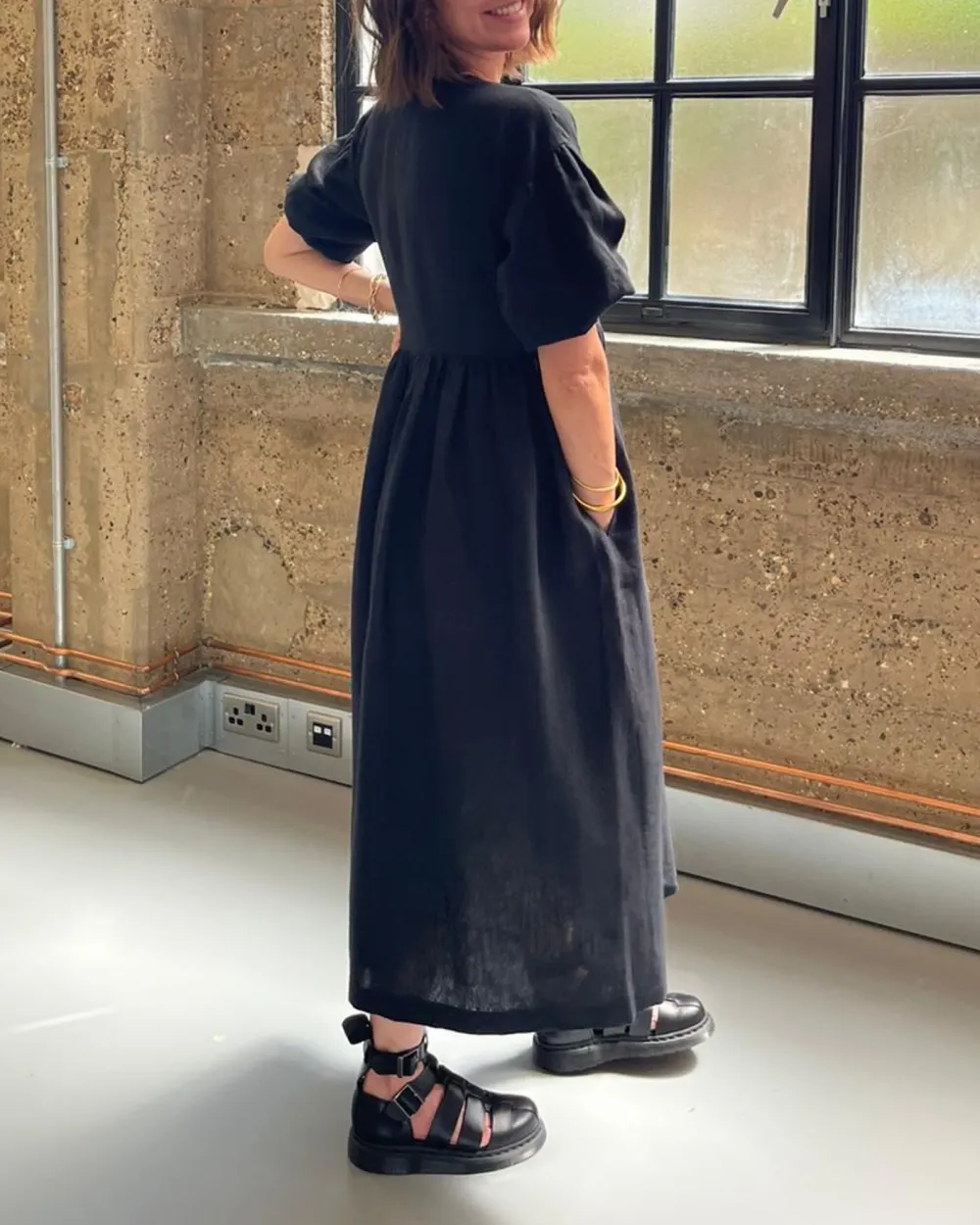 DRESS - BLACK