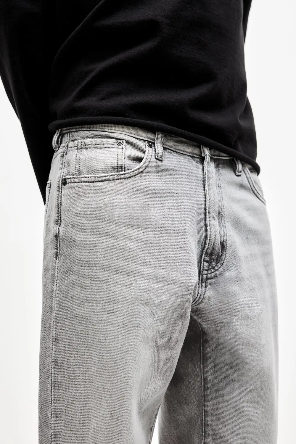 Standard jeans